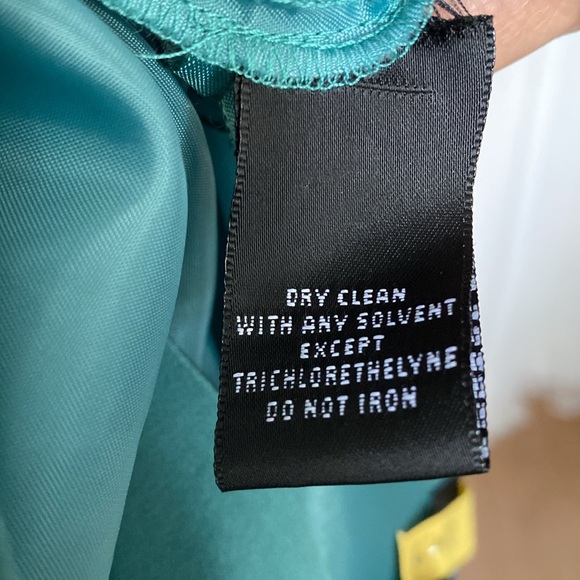 Jones New York 100% Silk prom, sea foam green bridesmaids dress! Formal! Size 8 - Picture 9 of 14